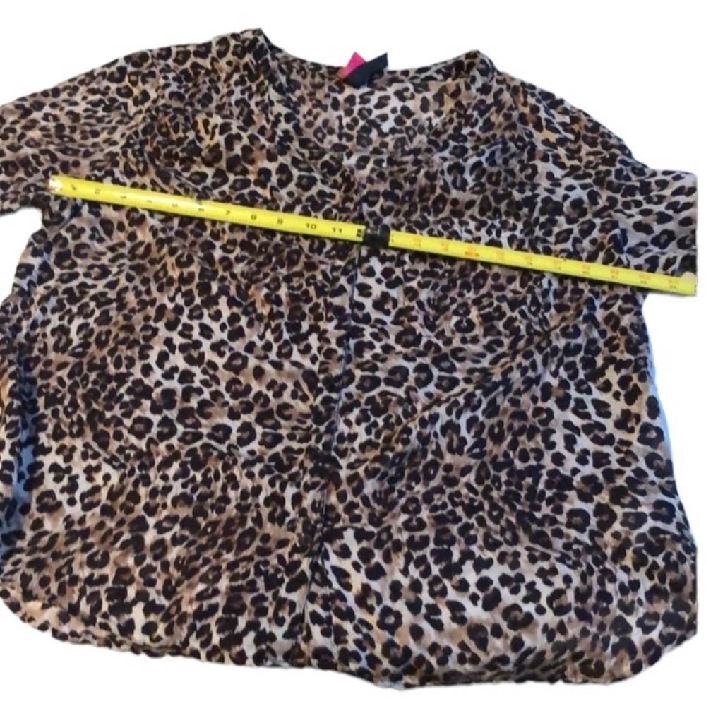 Pure Energy size large leopard print button down with mandarin collar